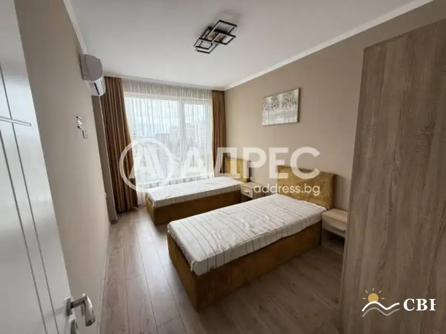 Apartment, 3-room, 100 m², in Burgas. Photo 3 of 10. Burgas, Black Sea, Bulgaria. Cheap Beach Holiday.