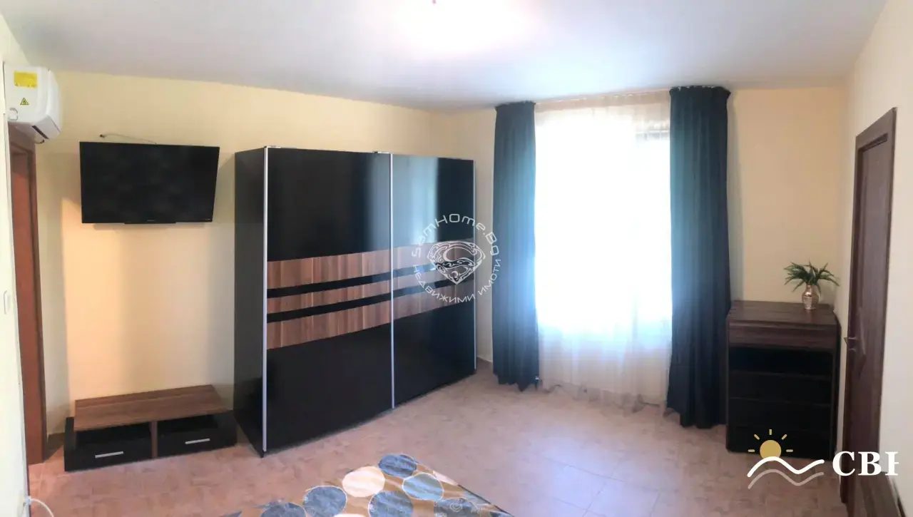 House, 8-room, 300 m², in Varna. Photo 9 of 16. Varna, Black Sea, Bulgaria. Cheap Beach Holiday.