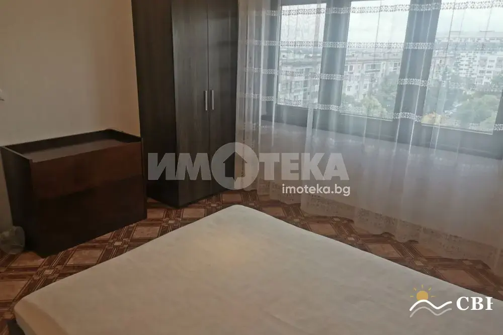 Apartment, 2-room, 60 m², in Burgas. Photo 3 of 16. Burgas, Black Sea, Bulgaria. Cheap Beach Holiday.