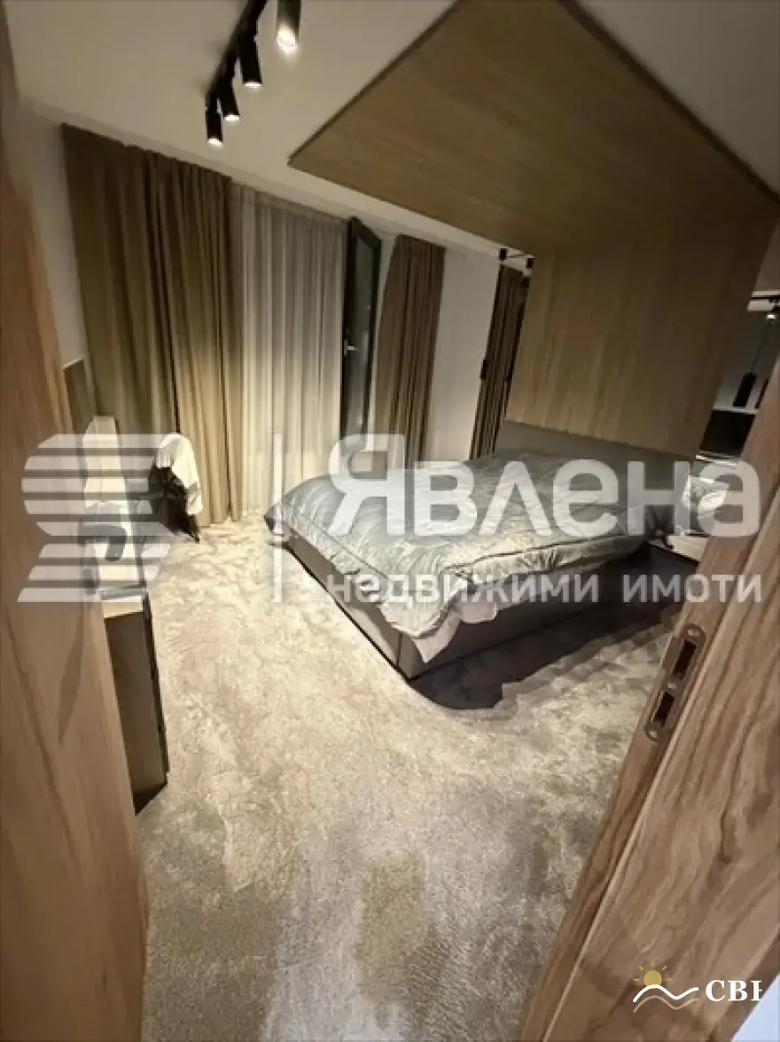Apartment, 3-room, 100 m², in Varna. Photo 4 of 8. Varna, Black Sea, Bulgaria. Cheap Beach Holiday.