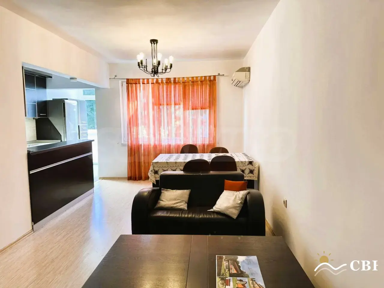 Apartment, 4-room, 120 m², in Varna. Photo 1 of 16. Varna, Black Sea, Bulgaria. Cheap Beach Holiday.