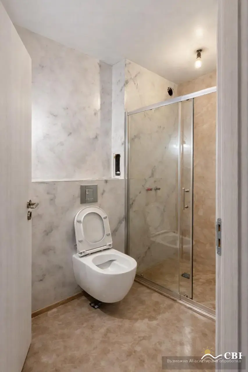 Apartment, 4-room, 151 m², in Varna. Photo 8 of 10. Varna, Black Sea, Bulgaria. Cheap Beach Holiday.