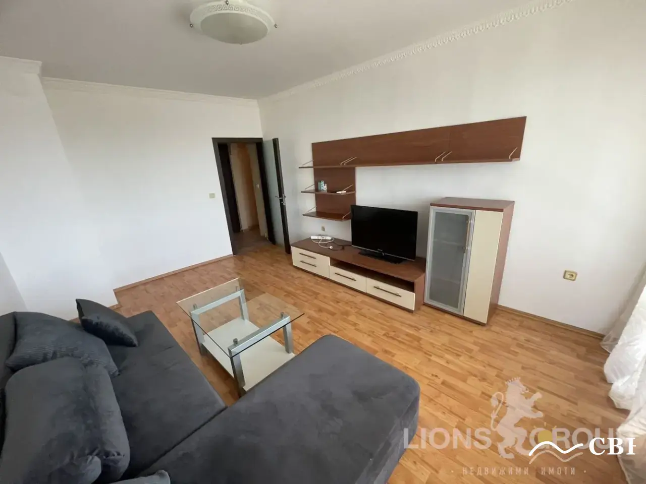 Apartment, 3-room, 65 m², in Varna. Photo 5 of 11. Varna, Black Sea, Bulgaria. Cheap Beach Holiday.