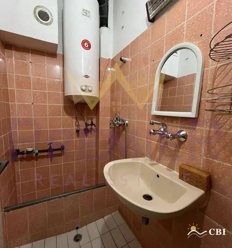 Apartment, 4-room, 90 m², in Varna. Photo 8 of 11. Varna, Black Sea, Bulgaria. Cheap Beach Holiday.