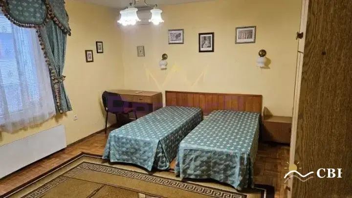Apartment, 3-room, 118 m², in Varna. Photo 5 of 9. Varna, Black Sea, Bulgaria. Cheap Beach Holiday.