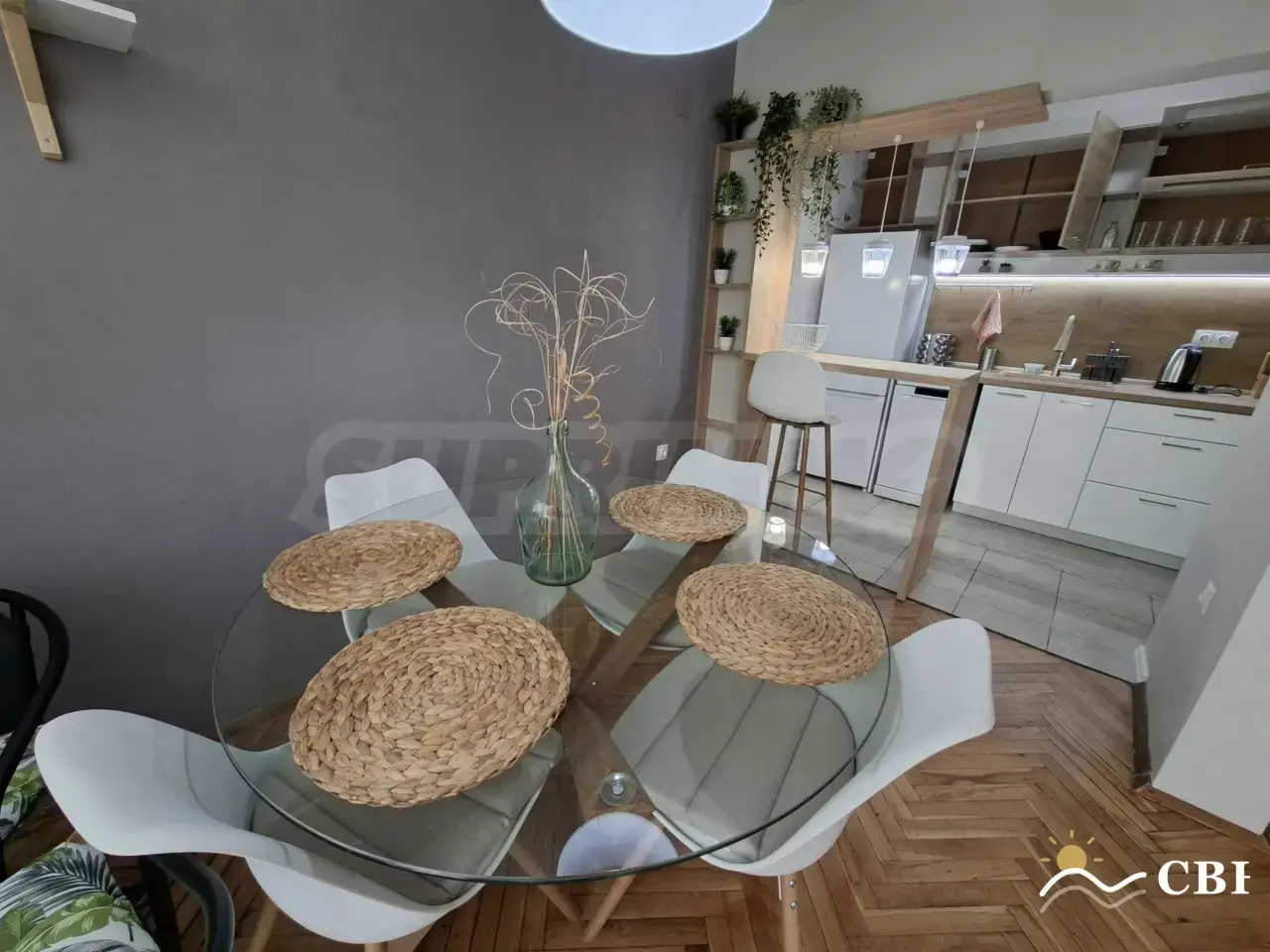 Apartment, 3-room, 100 m², in Varna. Photo 6 of 16. Varna, Black Sea, Bulgaria. Cheap Beach Holiday.