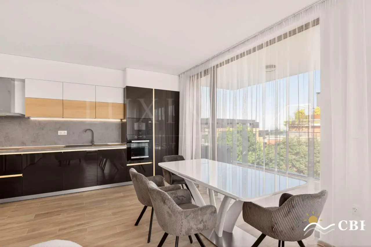 Apartment, 3-room, 138 m², in St. St. Konstantin and Elena. Photo 5 of 16. St. St. Konstantin and Elena, Black Sea, Bulgaria. Cheap Beach Holiday.