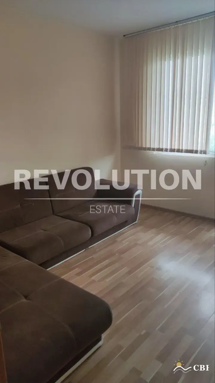 Apartment, 4-room, 88 m², in Varna. Photo 1 of 10. Varna, Black Sea, Bulgaria. Cheap Beach Holiday.
