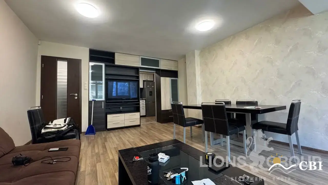 Apartment, 3-room, 170 m², in Varna. Photo 4 of 14. Varna, Black Sea, Bulgaria. Cheap Beach Holiday.