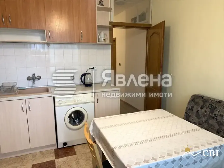 Apartment, 3-room, 70 m², in Varna. Photo 4 of 9. Varna, Black Sea, Bulgaria. Cheap Beach Holiday.