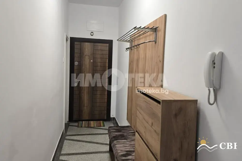 Apartment, 3-room, 105 m², in Varna. Photo 9 of 16. Varna, Black Sea, Bulgaria. Cheap Beach Holiday.