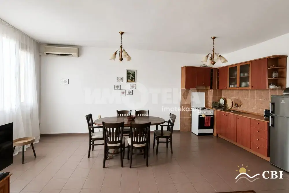 Apartment, 3-room, 140 m², in Varna. Photo 2 of 16. Varna, Black Sea, Bulgaria. Cheap Beach Holiday.