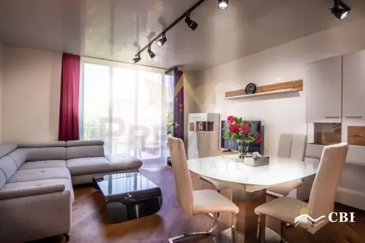 Apartment, 3-room, 108 m², in Varna. Photo 1 of 13. Varna, Black Sea, Bulgaria. Cheap Beach Holiday.