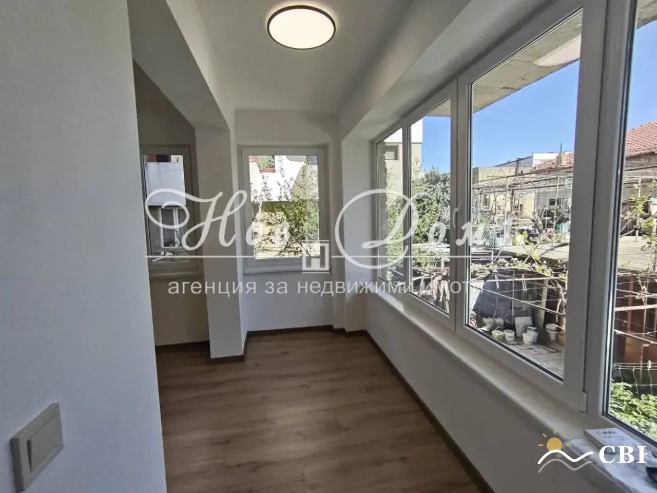Apartment, 3-room, 90 m², in Varna. Photo 4 of 15. Varna, Black Sea, Bulgaria. Cheap Beach Holiday.