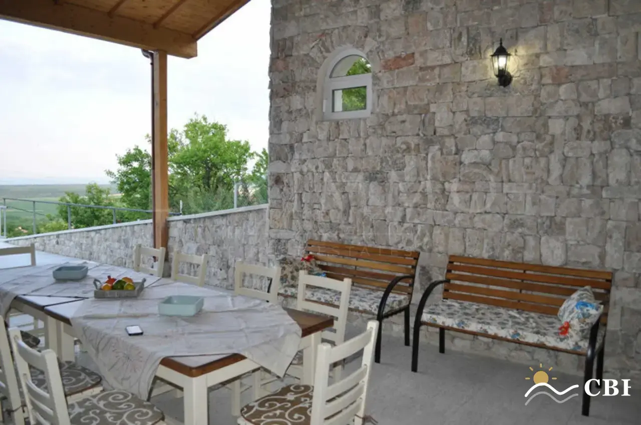 House, 1-room, 307 m², in Albena. Photo 4 of 16. Albena, Black Sea, Bulgaria. Cheap Beach Holiday.
