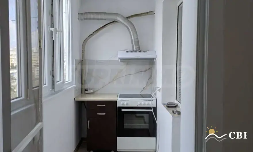 Apartment, 3-room, 62 m², in Burgas. Photo 8 of 14. Burgas, Black Sea, Bulgaria. Cheap Beach Holiday.
