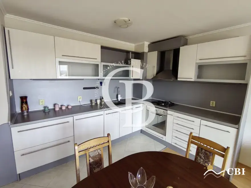Apartment, 3-room, 100 m², in Varna. Photo 3 of 15. Varna, Black Sea, Bulgaria. Cheap Beach Holiday.