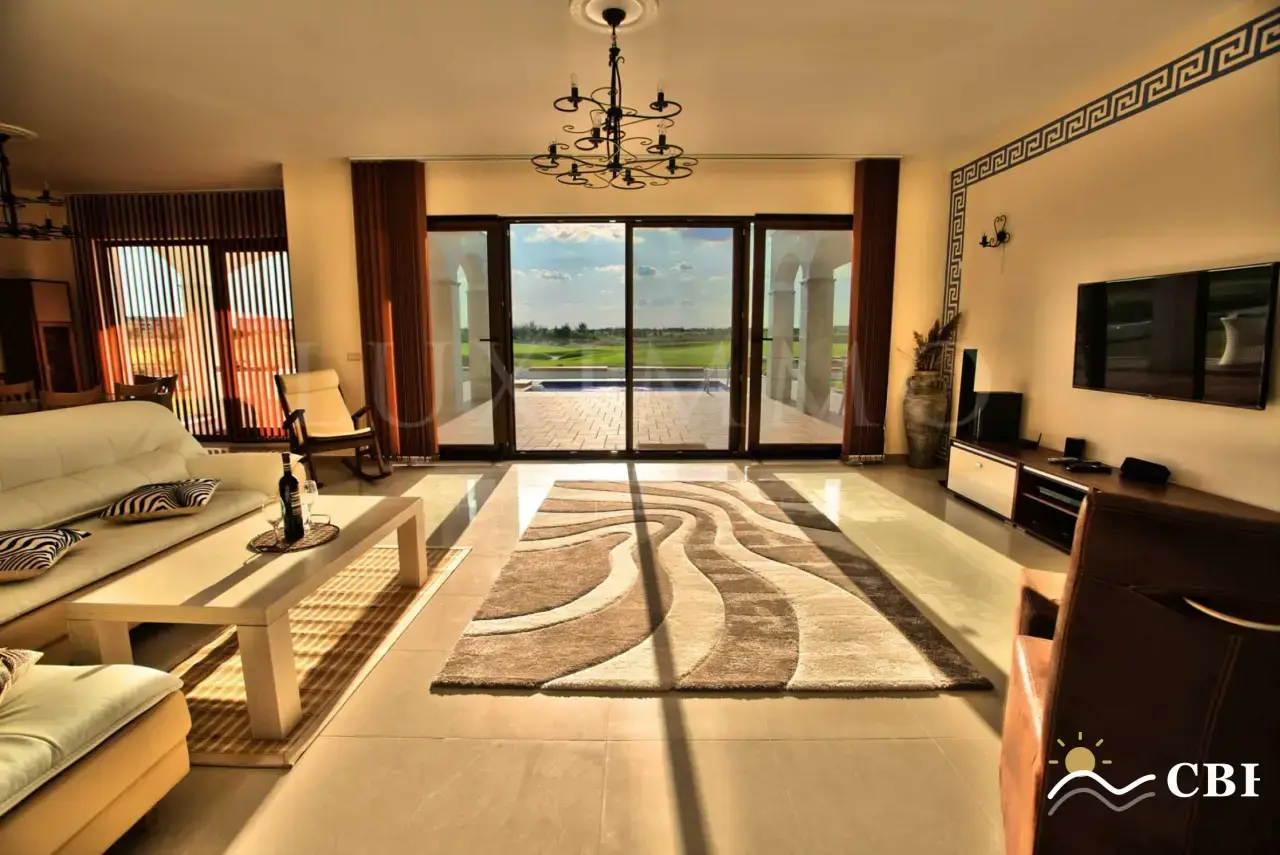 House, 1-room, 180 m², in Balchik. Photo 5 of 16. Balchik, Black Sea, Bulgaria. Cheap Beach Holiday.