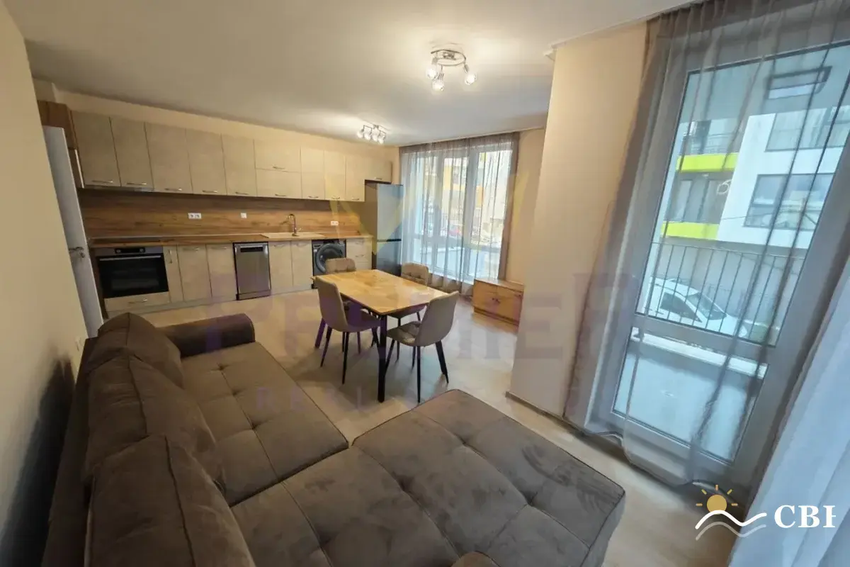 Apartment, 2-room, 60 m², in Izgrev. Photo 3 of 11. Izgrev, Black Sea, Bulgaria. Cheap Beach Holiday.
