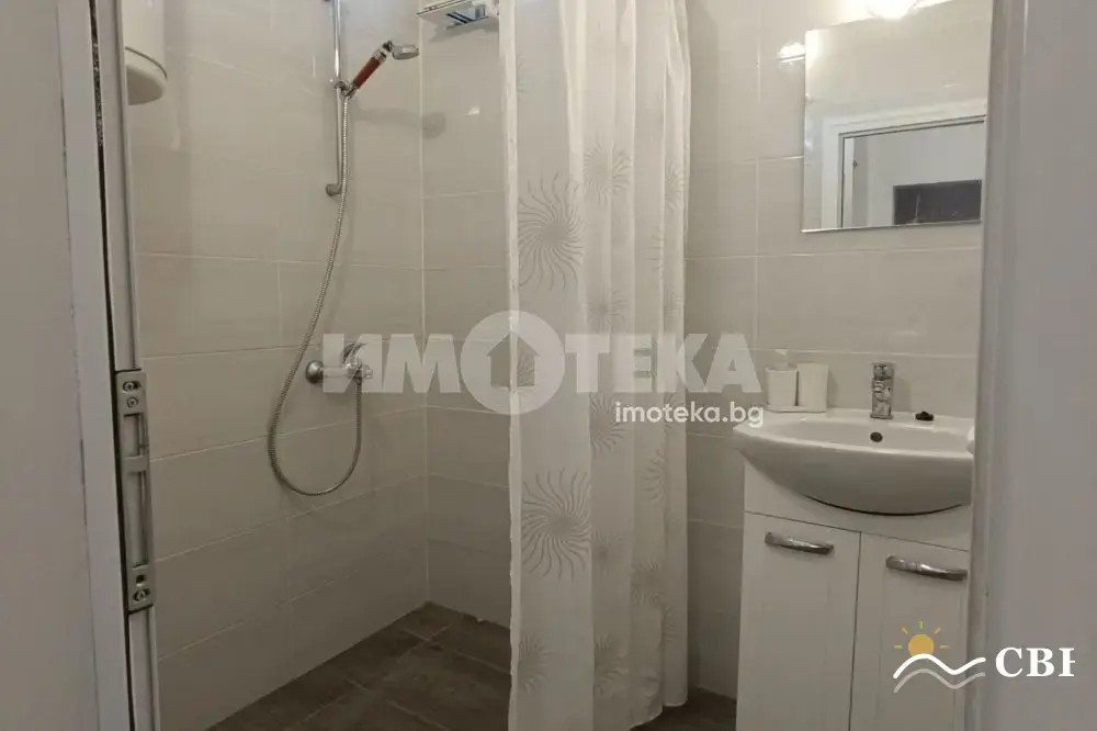 Apartment, 3-room, 82 m², in Varna. Photo 8 of 16. Varna, Black Sea, Bulgaria. Cheap Beach Holiday.