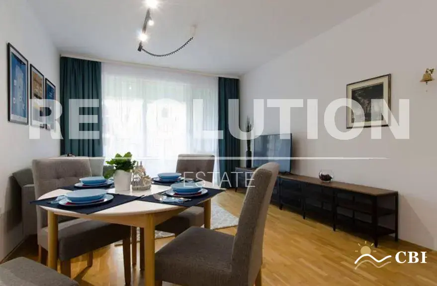 Apartment, 2-room, 75 m², in St. St. Konstantin and Elena. Photo 4 of 8. St. St. Konstantin and Elena, Black Sea, Bulgaria. Cheap Beach Holiday.