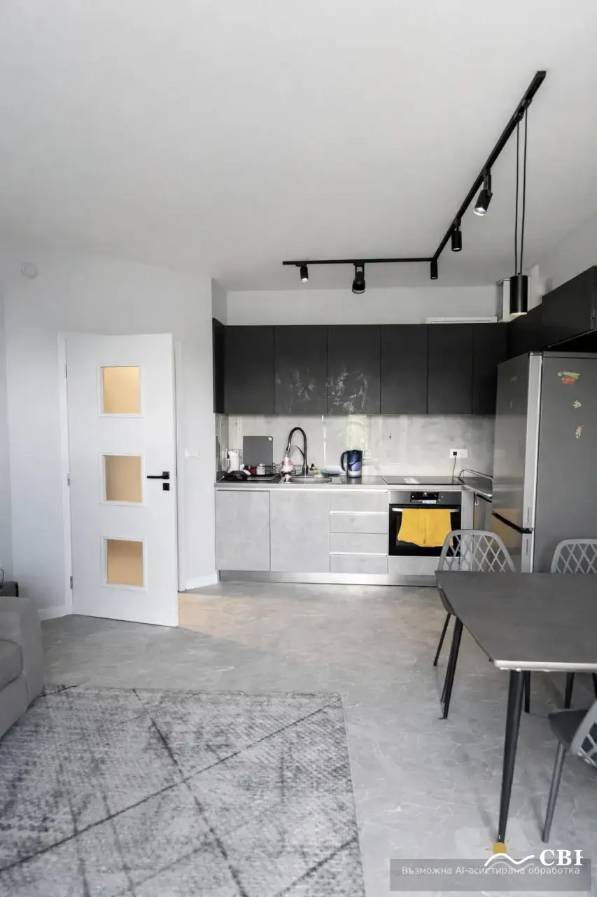 Apartment, 3-room, 70 m², in Varna. Photo 3 of 7. Varna, Black Sea, Bulgaria. Cheap Beach Holiday.