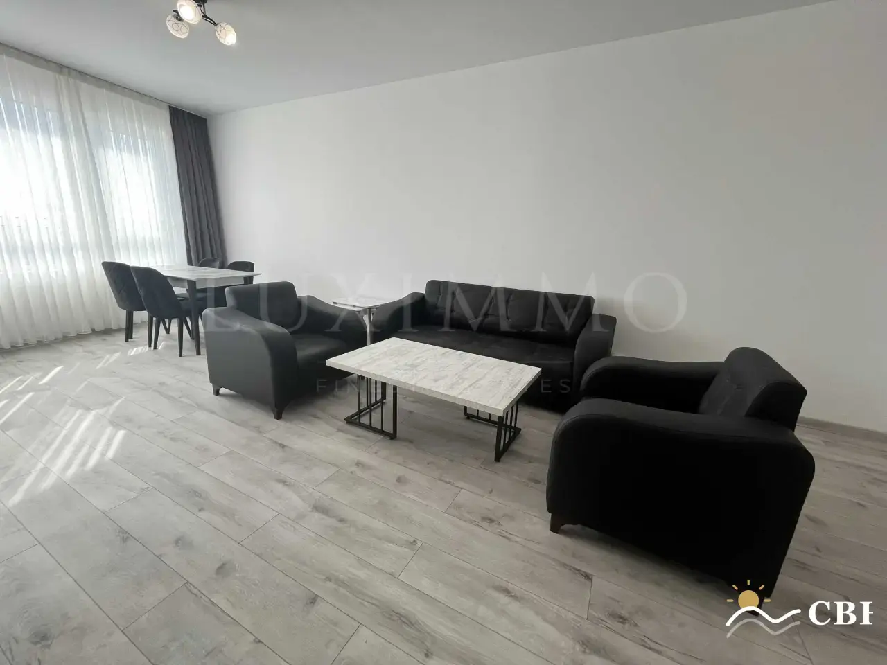 Apartment, 3-room, 132 m², in Burgas. Photo 8 of 16. Burgas, Black Sea, Bulgaria. Cheap Beach Holiday.