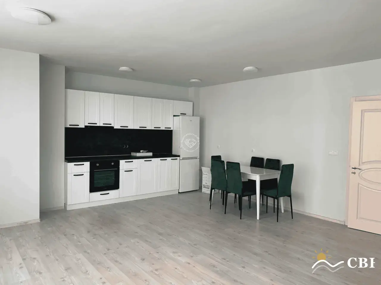 Apartment, 2-room, 125 m², in Varna. Photo 1 of 15. Varna, Black Sea, Bulgaria. Cheap Beach Holiday.
