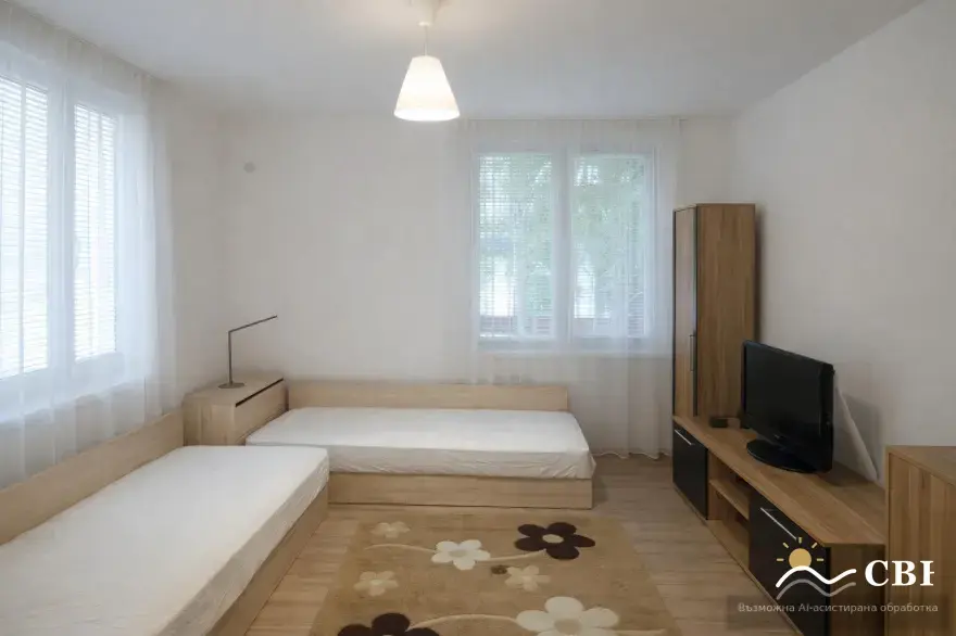 Apartment, 3-room, 70 m², in Varna. Photo 4 of 5. Varna, Black Sea, Bulgaria. Cheap Beach Holiday.