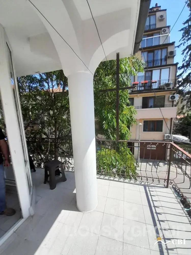 Apartment, 3-room, 198.5 m², in Varna. Photo 2 of 11. Varna, Black Sea, Bulgaria. Cheap Beach Holiday.