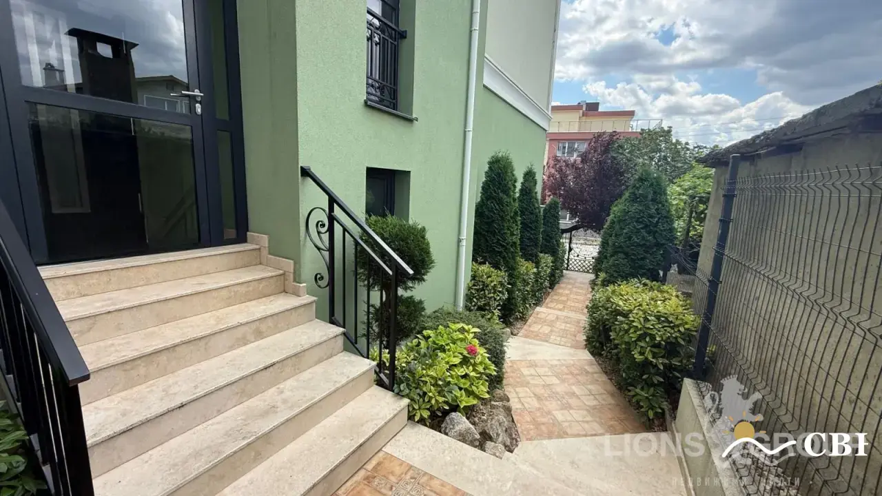 Apartment, 1-room, 80 m², in Vinitsa. Photo 6 of 11. Vinitsa, Black Sea, Bulgaria. Cheap Beach Holiday.