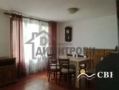 Apartment, 3-room, 60 m², in Vinitsa. Photo 3 of 5. Vinitsa, Black Sea, Bulgaria. Cheap Beach Holiday.
