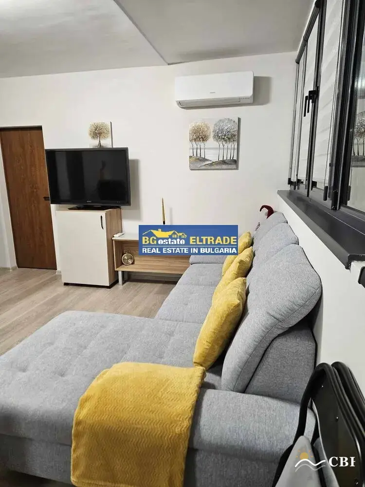 Apartment, 3-room, 90 m², in Pomorie. Photo 2 of 6. Pomorie, Black Sea, Bulgaria. Cheap Beach Holiday.