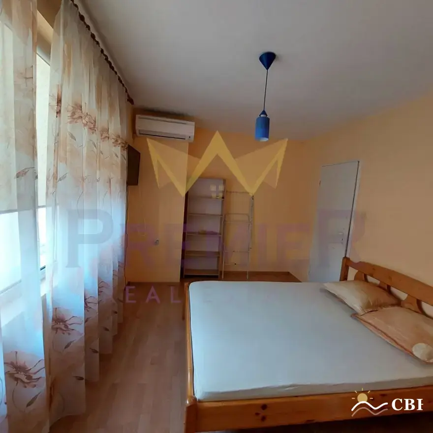 Apartment, 3-room, 86 m², in Varna. Photo 6 of 11. Varna, Black Sea, Bulgaria. Cheap Beach Holiday.