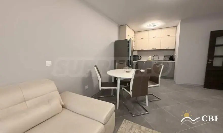 Apartment, 2-room, 75 m², in Burgas. Photo 3 of 16. Burgas, Black Sea, Bulgaria. Cheap Beach Holiday.