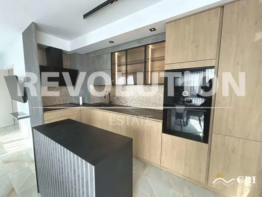 Apartment, 3-room, 110 m², in Varna. Photo 3 of 13. Varna, Black Sea, Bulgaria. Cheap Beach Holiday.