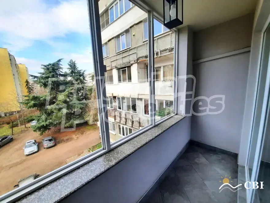Apartment, 3-room, 66 m², in Burgas. Photo 9 of 16. Burgas, Black Sea, Bulgaria. Cheap Beach Holiday.