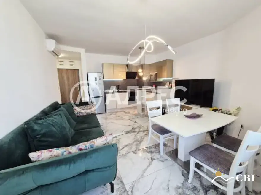 Apartment, 2-room, 65 m², in Varna. Photo 2 of 11. Varna, Black Sea, Bulgaria. Cheap Beach Holiday.