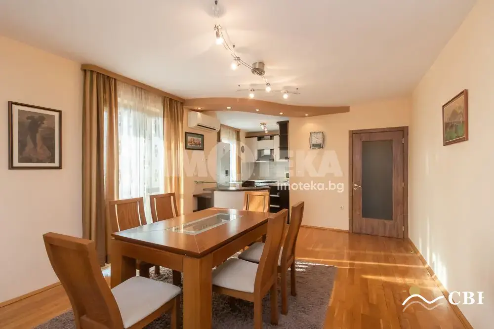 Apartment, 3-room, 130 m², in Varna. Photo 3 of 13. Varna, Black Sea, Bulgaria. Cheap Beach Holiday.