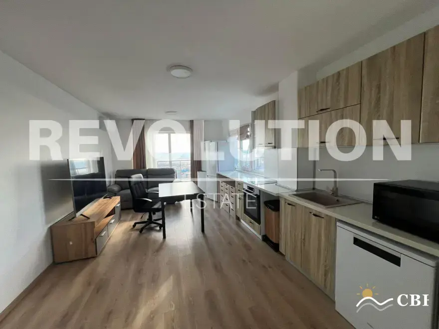 Apartment, 3-room, 80 m², in Varna. Photo 1 of 7. Varna, Black Sea, Bulgaria. Cheap Beach Holiday.