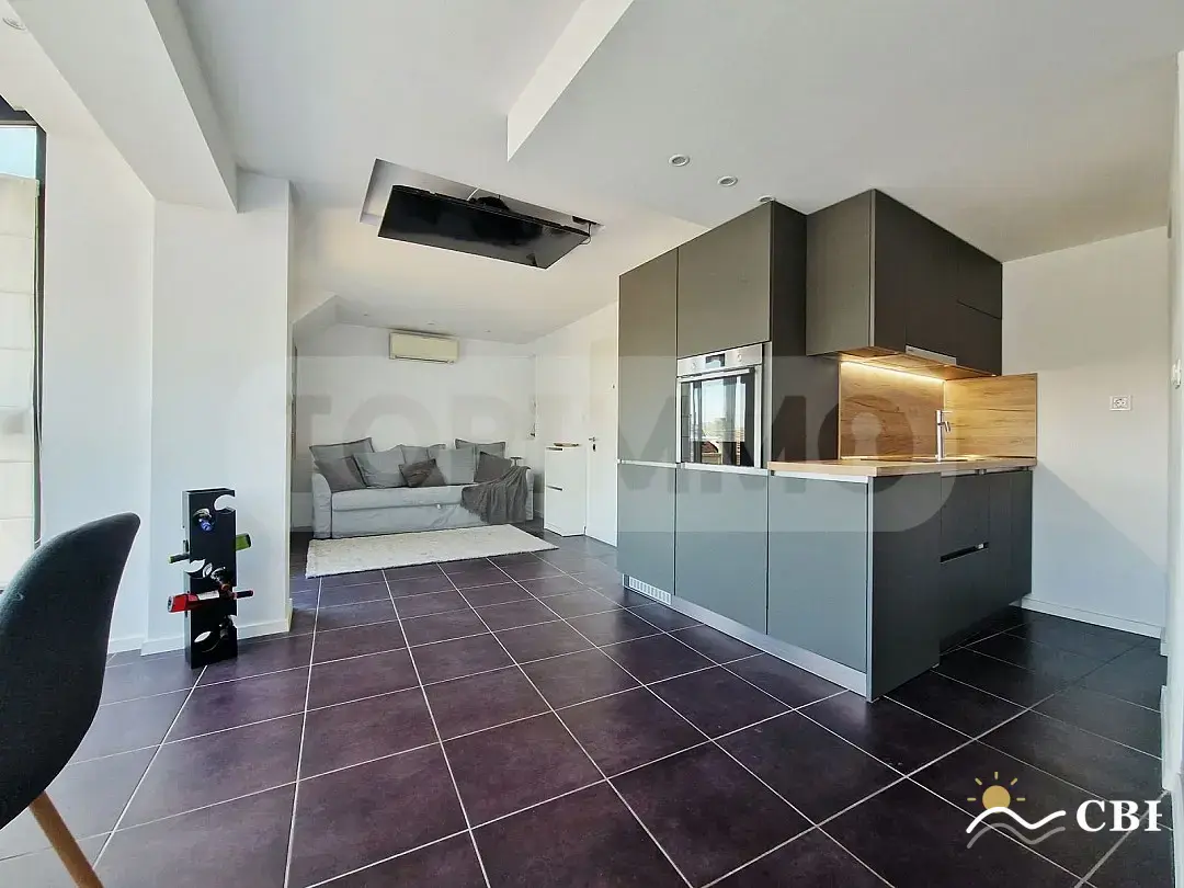 Apartment, 1-room, 58 m², in Varna. Photo 3 of 6. Varna, Black Sea, Bulgaria. Cheap Beach Holiday.