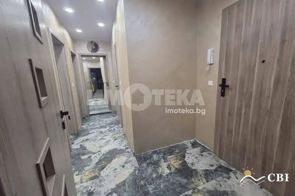 Apartment, 3-room, 91 m², in Varna. Photo 9 of 14. Varna, Black Sea, Bulgaria. Cheap Beach Holiday.