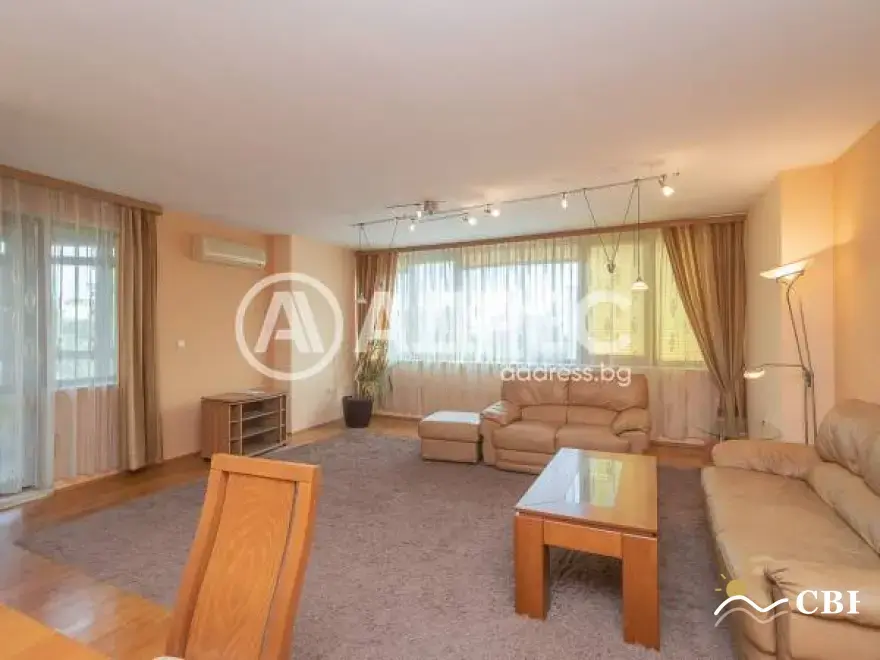 Apartment, 3-room, 130 m², in Varna. Photo 6 of 14. Varna, Black Sea, Bulgaria. Cheap Beach Holiday.