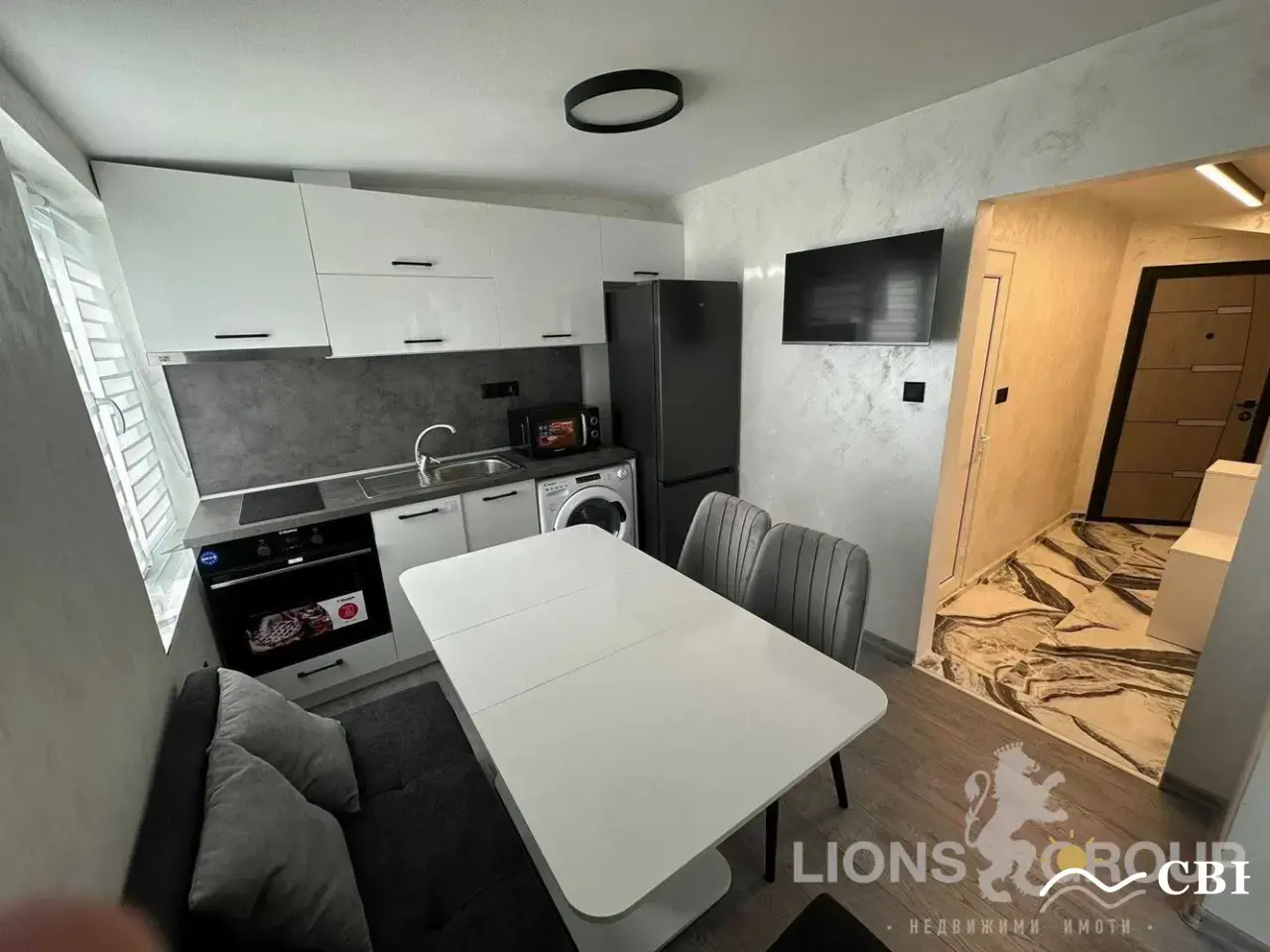 Apartment, 3-room, 65 m², in Varna. Photo 1 of 9. Varna, Black Sea, Bulgaria. Cheap Beach Holiday.