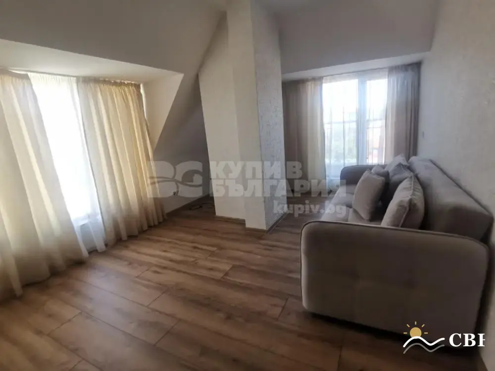 Apartment, 3-room, 120 m², in Varna. Photo 5 of 9. Varna, Black Sea, Bulgaria. Cheap Beach Holiday.