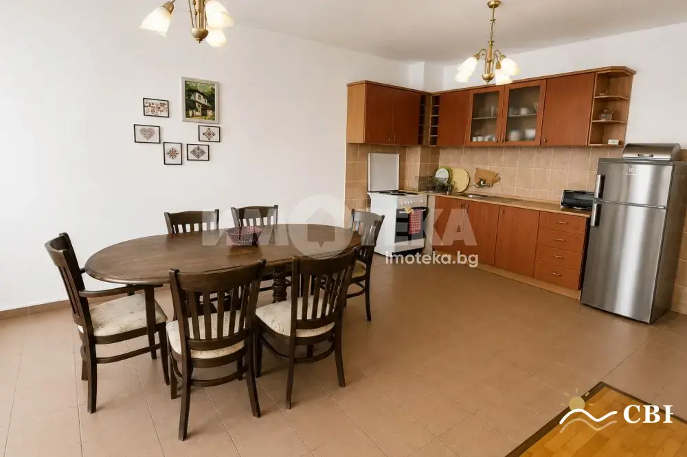 Apartment, 3-room, 140 m², in Varna. Photo 5 of 16. Varna, Black Sea, Bulgaria. Cheap Beach Holiday.
