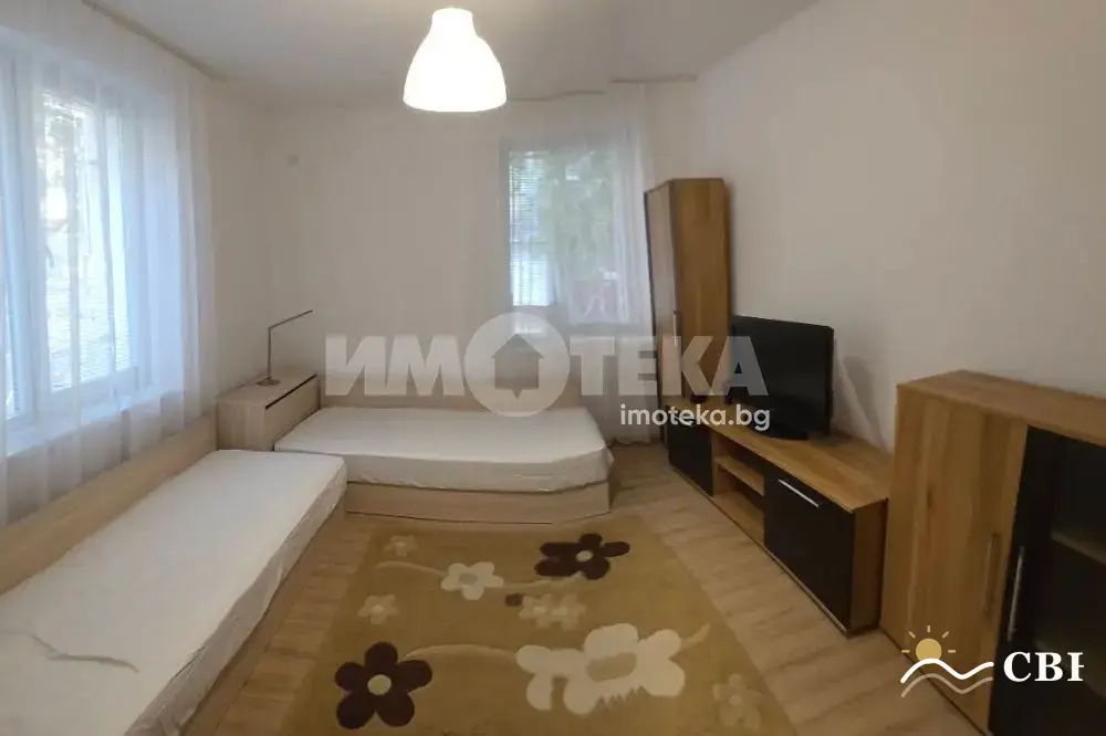 Apartment, 3-room, 60 m², in Varna. Photo 5 of 9. Varna, Black Sea, Bulgaria. Cheap Beach Holiday.