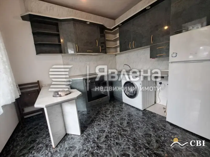 Apartment, 3-room, 80 m², in Varna. Photo 4 of 9. Varna, Black Sea, Bulgaria. Cheap Beach Holiday.