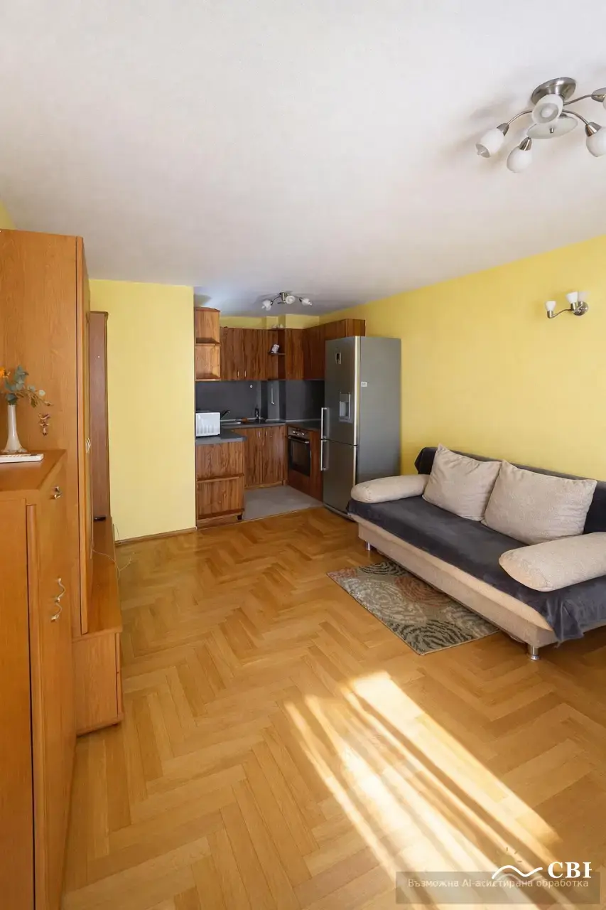 Apartment, 3-room, 80 m², in Varna. Photo 1 of 10. Varna, Black Sea, Bulgaria. Cheap Beach Holiday.