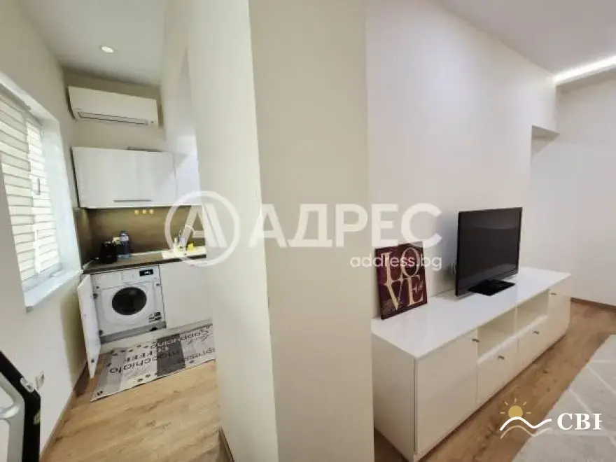 Apartment, 1-room, 40 m², in Varna. Photo 2 of 9. Varna, Black Sea, Bulgaria. Cheap Beach Holiday.